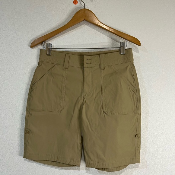 Eddie Bauer Women’s Rolled Hem Bermuda hiking Shorts size 4‎ - Picture 1 of 7